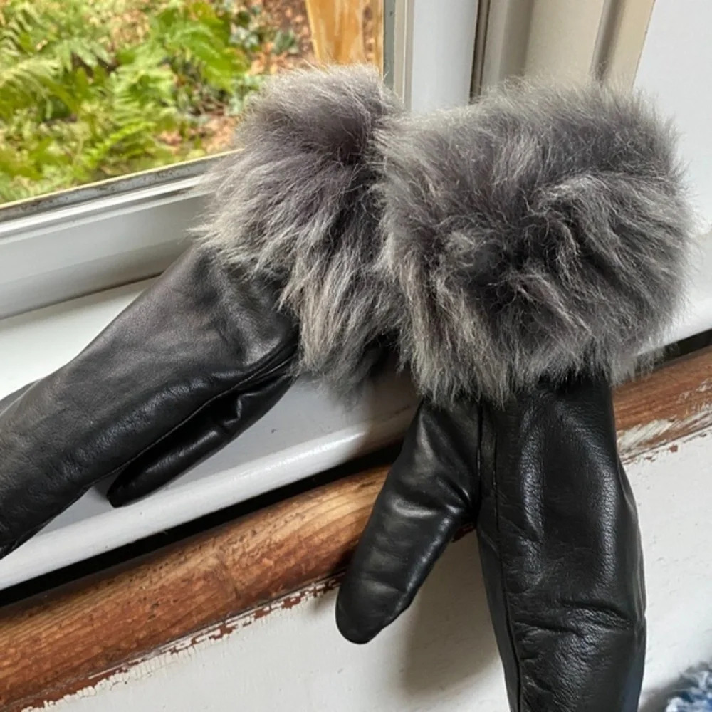 UGG Black Leather Faux Fur Gloves Large - Picture 5 of 6
